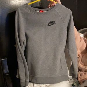 Grey nike crew neck